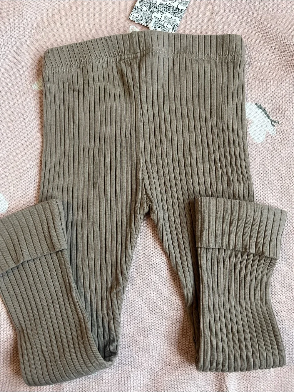 kate quinn Ribbed Taupe Baby Leggings